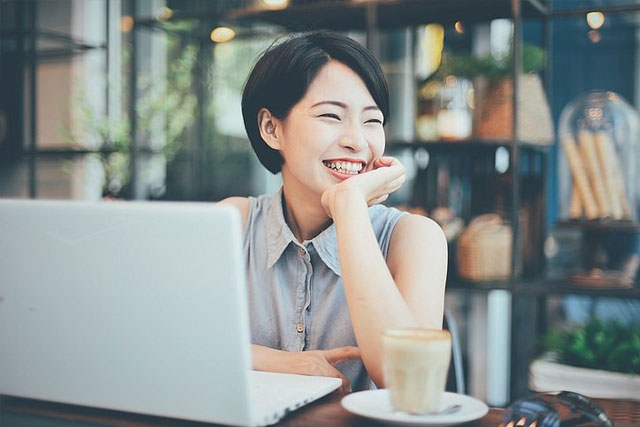 4 ways to become more positive at work
